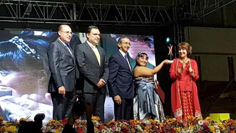 La maestra jardinera con síndrome de down fue premiada en Ecuador