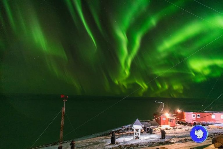 La magnífica aurora polar en la Antártida argentina