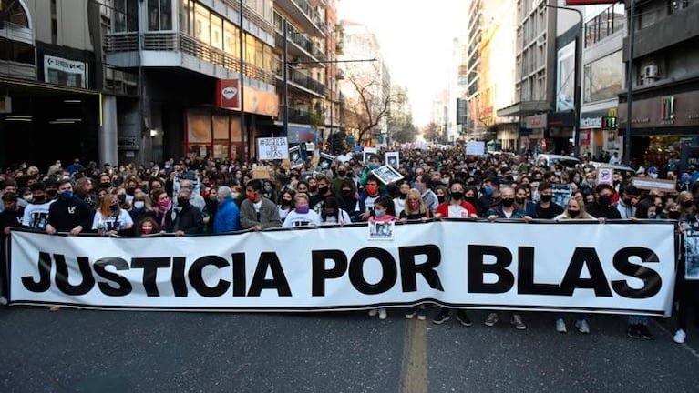 La mamá de Blas se expresó en las redes durante la marcha: "Por qué Dios no me eligió a mí"