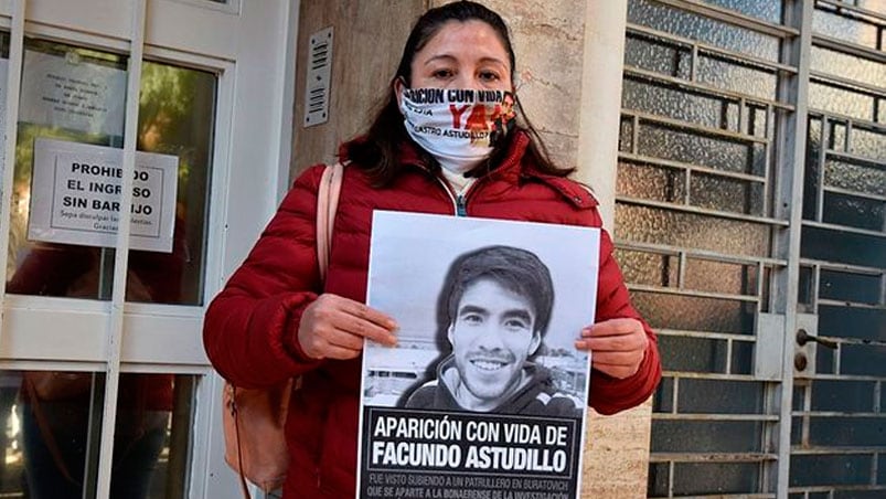 La mamá de Facundo Astudillo Castro acusa a la policía bonaerense por su desaparición.