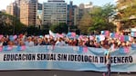 La marcha federal contra la igualdad de género se realiza en varias ciudades del país.