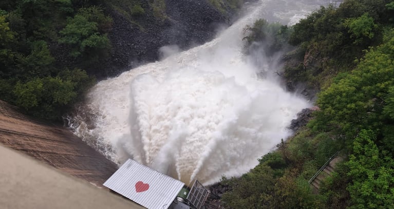 La medida forma parte del monitoreo permanente de los diques provinciales. Foto: El Doce.