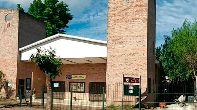 La medida generó repudio entre algunas estudiantes.
