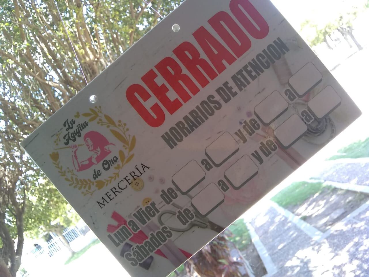 La mercería de Río Segundo lleva el nombre de un famoso tema de La Mona Jiménez.