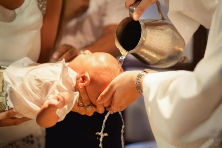 La milagrosa foto de un bautismo que sorprendió al Papa
