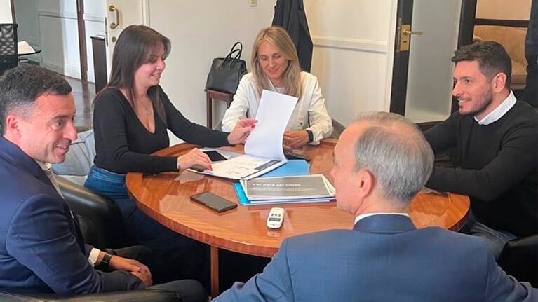 La ministra Pettovello se reunió con el intendente Ferrer y los diputados De Loredo y Brouwer de Koning.