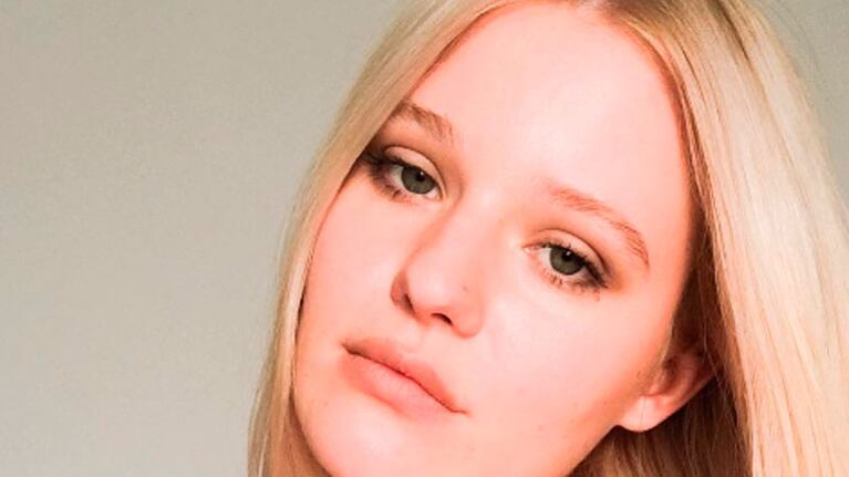 La modelo Arvida Byström lanzó una campaña polémica en las redes.