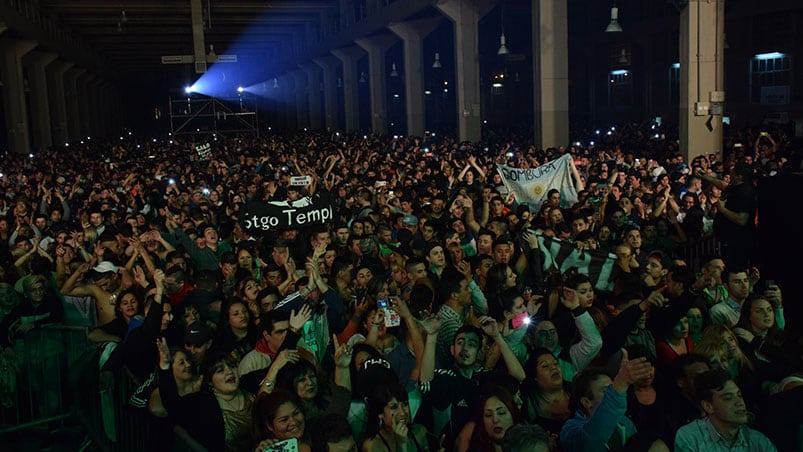 La Mona Jiménez ante una multitud en Forja. Foto: Maximiliano López / ElDoce.tv