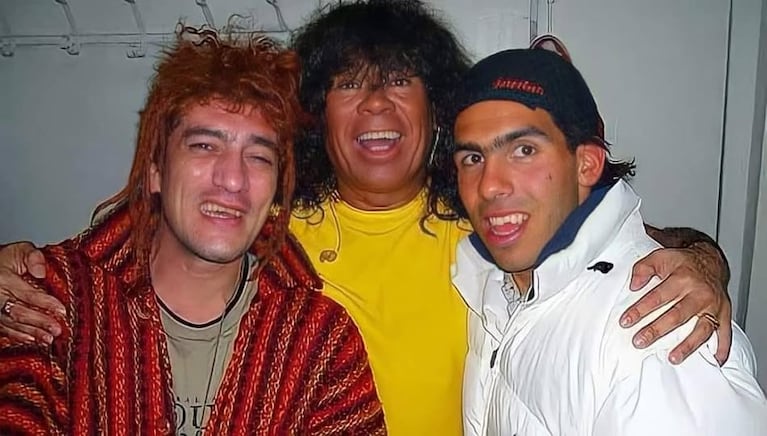 La Mona Jiménez, el Pity Álvarez y Carlitos Tevez unidos por el cuarteto.