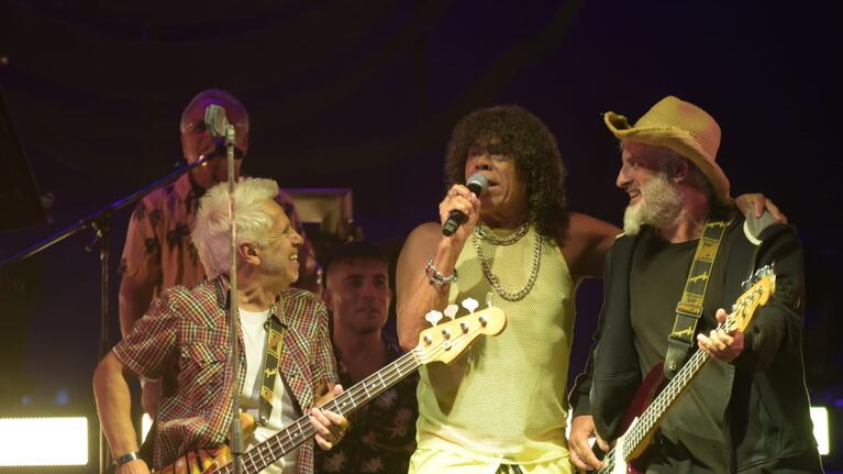 La Mona Jiménez, Micky Rodriguez y José Palazzo en Cosquín Rock