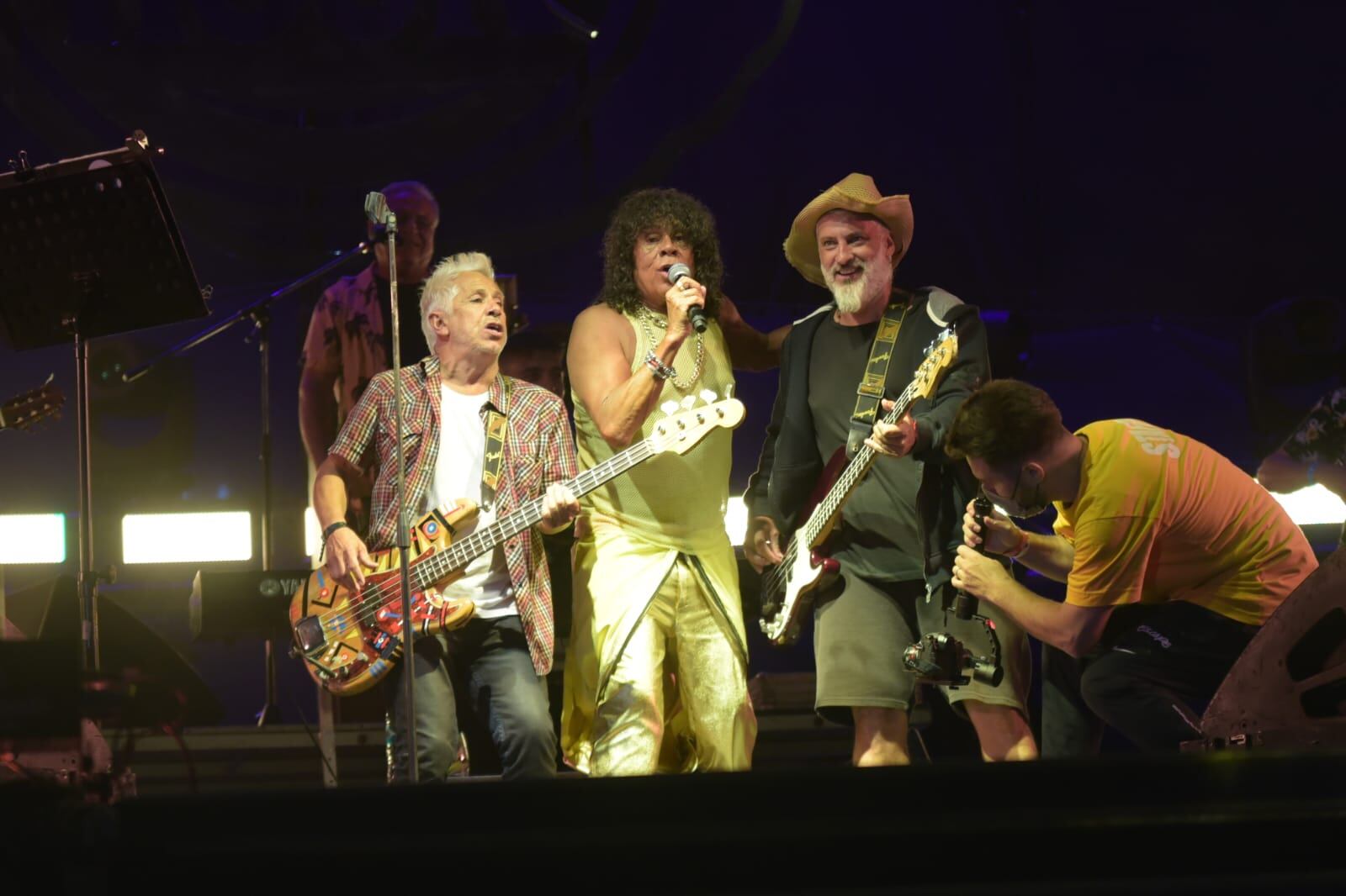 La Mona Jiménez, Micky Rodriguez y José Palazzo en Cosquín Rock