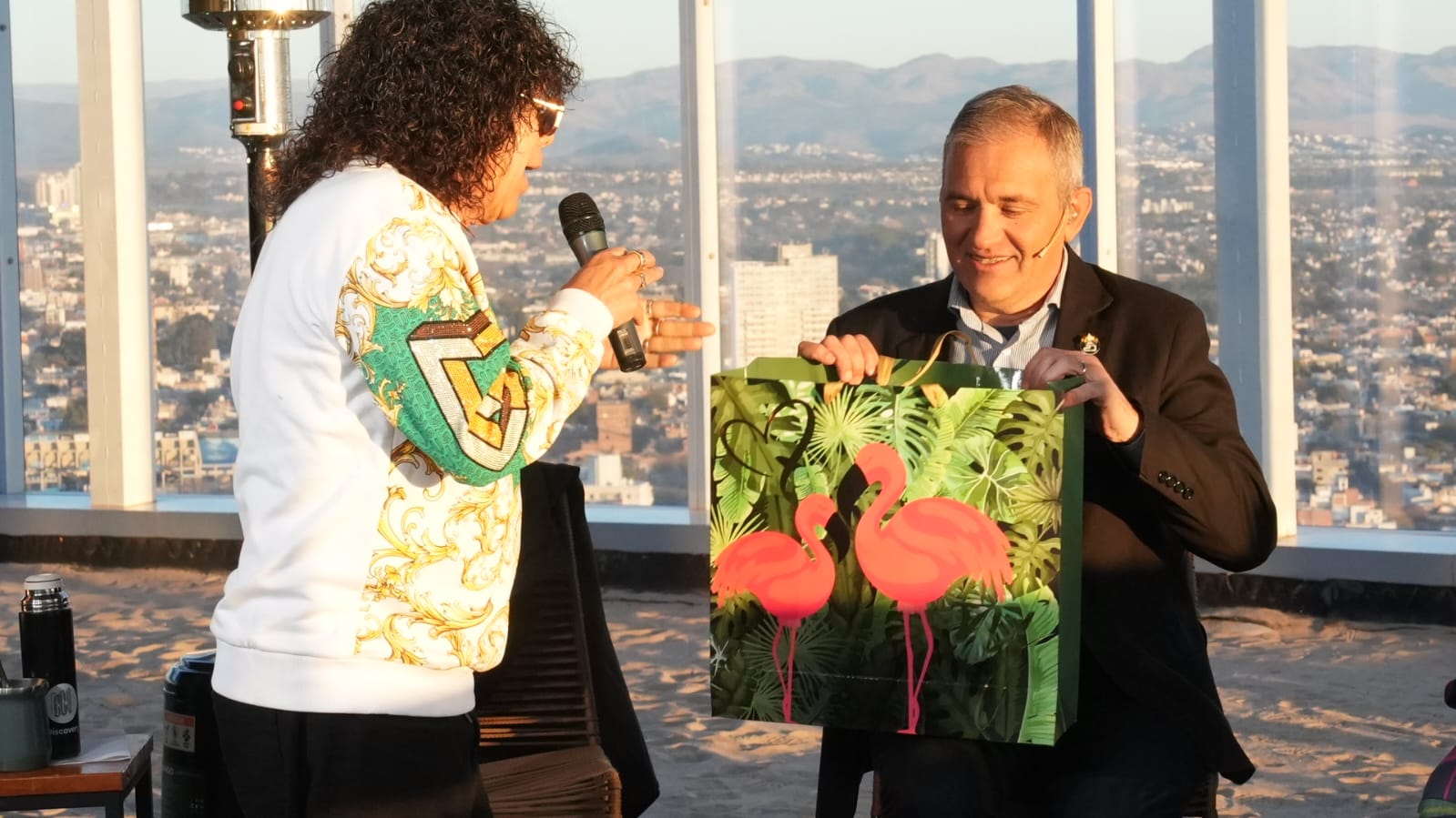 La Mona Jiménez, presente en los festejos de los 20 años de Arriba Córdoba.