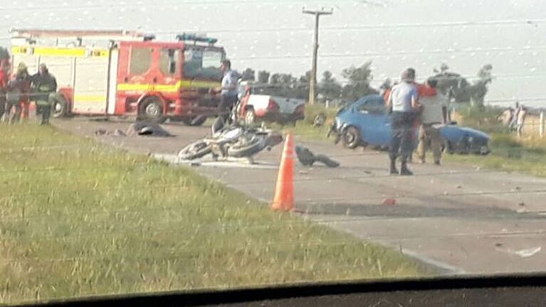 La moto chocó de atrás al Fiat en la ruta provincial 3.