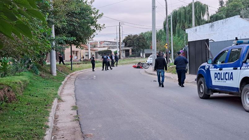 La moto en la que se trasladaban los ladrones tenía pedido de secuestro. Foto: Juan Pablo Lavisse/El Doce.