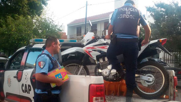 La moto fue hallada en barrio Patricios. 