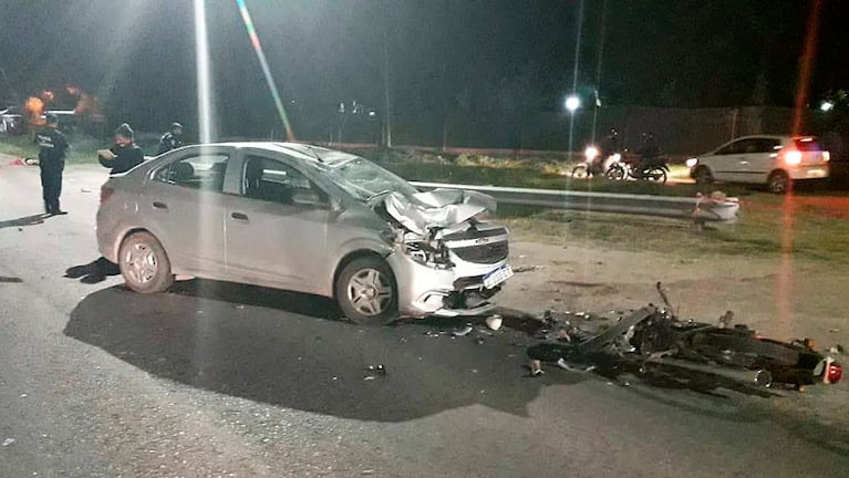 La moto y el auto chocaron de frente: la mujer era colombiana. / Foto: Puntal