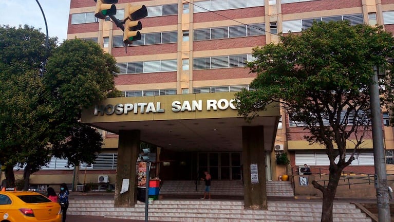 La mujer está grave y fue trasladada al Hospital San Roque.