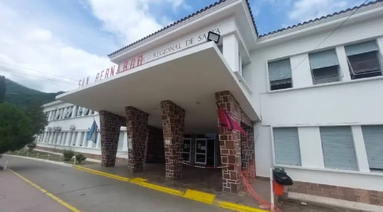 La mujer estuvo internada en un hospital y luego murió.