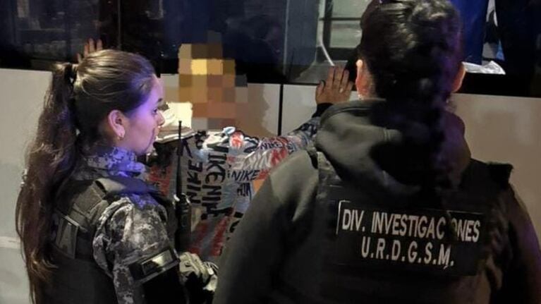 La mujer fue detenida en un colectivo.