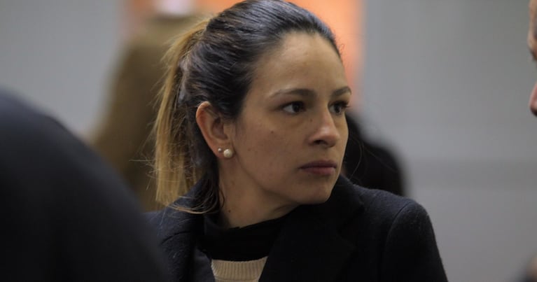 La mujer fue detenida por que su actual esposo la denunció por violencia.