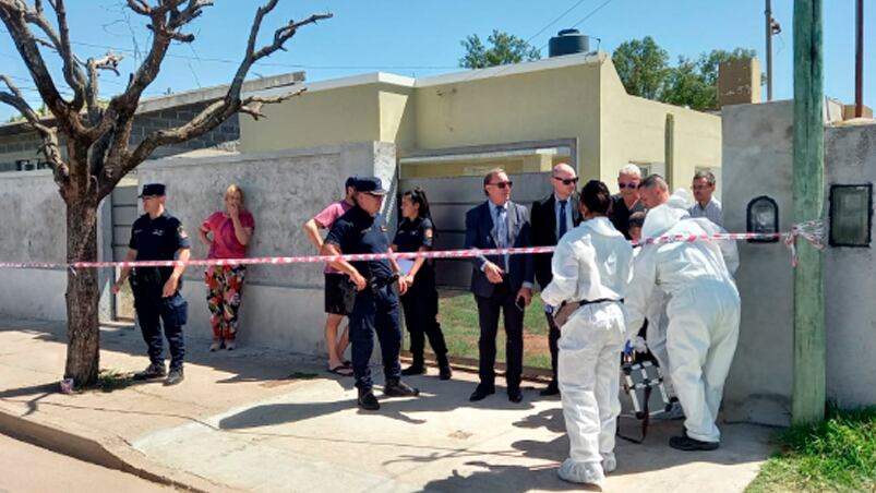 La mujer fue encontrada muerta en su casa de Villa Nueva.