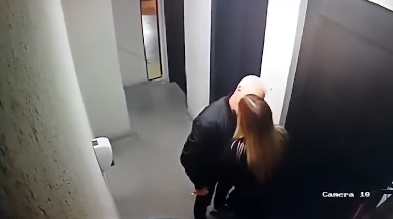 La mujer fue identificada a través de cámaras de seguridad.