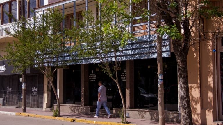 La mujer fue rescatada de un descampado lejos de la zona urbana. (Imagen ilustrativa)