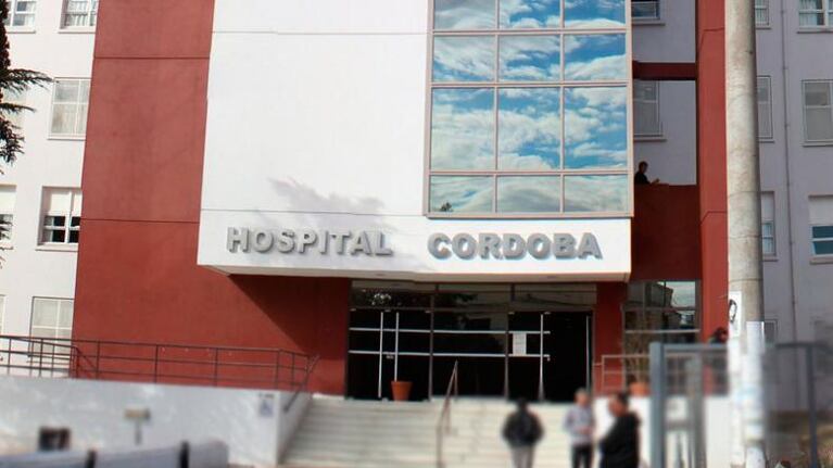 La mujer fue trasladada al Hospital Córdoba.