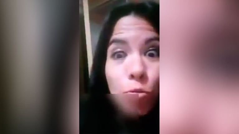 La mujer grabó el video y se lo envió a su ex pareja.
