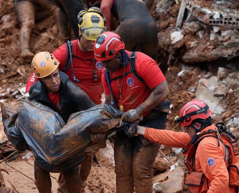 La mujer lamentó el fallecimiento de 17 familiares.