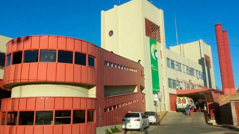 La mujer murió en el Hospital de Urgencias.