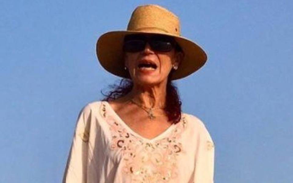 La mujer presentaba violentas heridas.