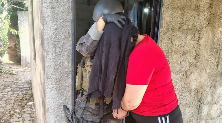 La mujer tiene antecedentes de venta de droga de 2017 y 2022.