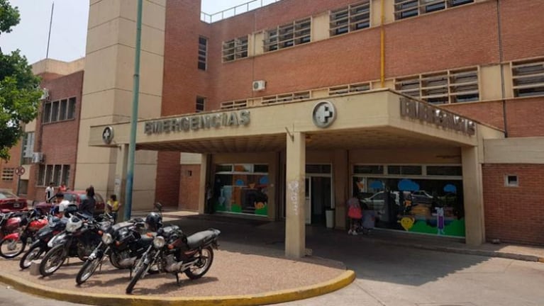 La mujer y sus tres hijos siguen internados en el Hospital de Niños por precaución.