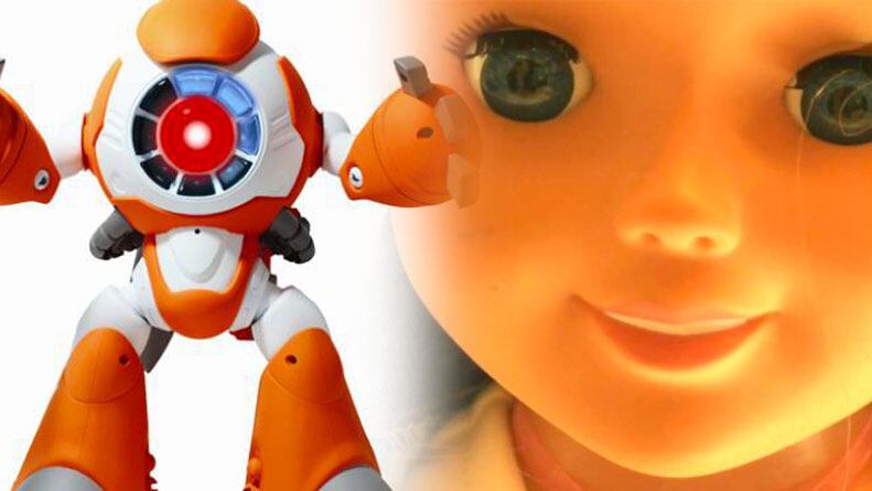 La muñeca y el robot estan en la mira de la justicia.