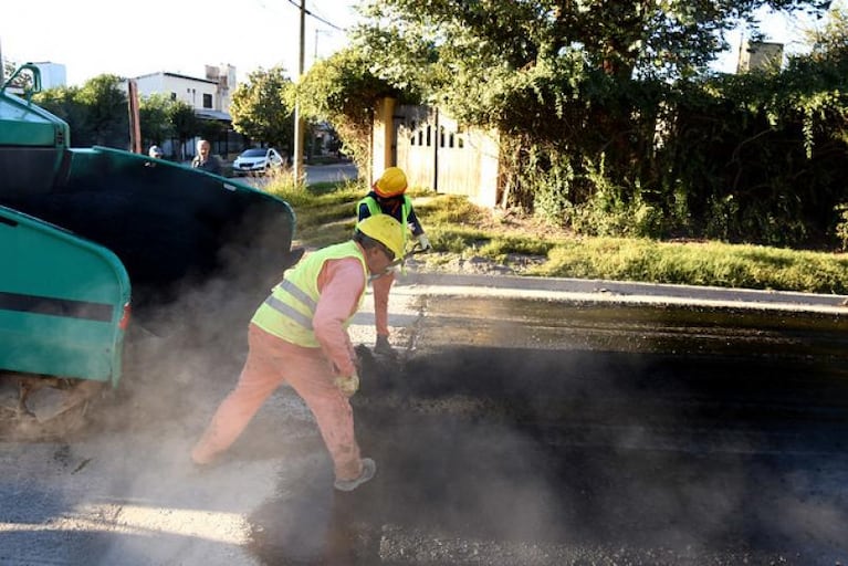 La Municipalidad continúa con obras de pavimentación