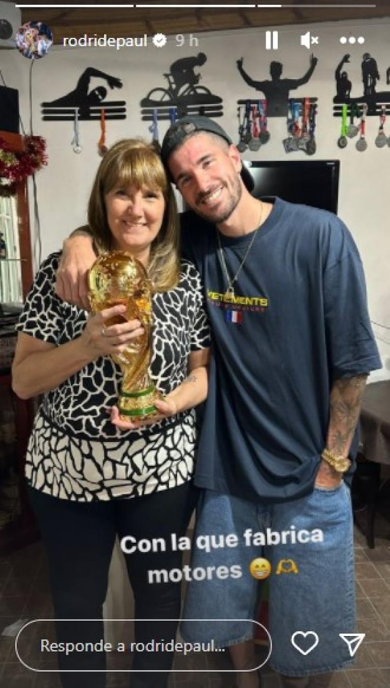 La Navidad romántica de Messi y los saludos del resto de los campeones del mundo