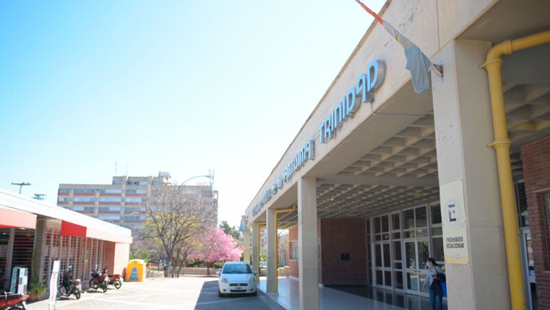 La nena de 12 años fue asistida en el Hospital de Niños. Foto: Lucio Casalla/El Doce.