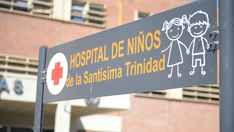 La nena de 2 años sigue internada en el Hospital de Niños. Foto: Lucio Casalla / ElDoce.tv