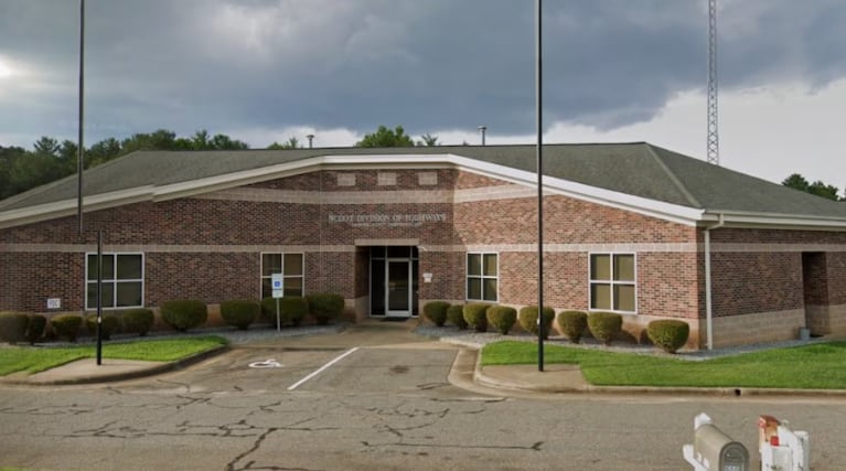 La nena murió asfixiada y los padres denuncian a una empleada de la guardería.