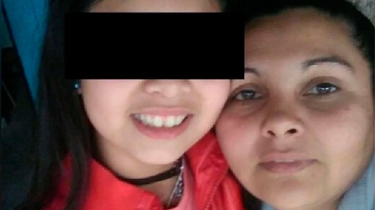La nena y su mamá, víctima de violencia de género.