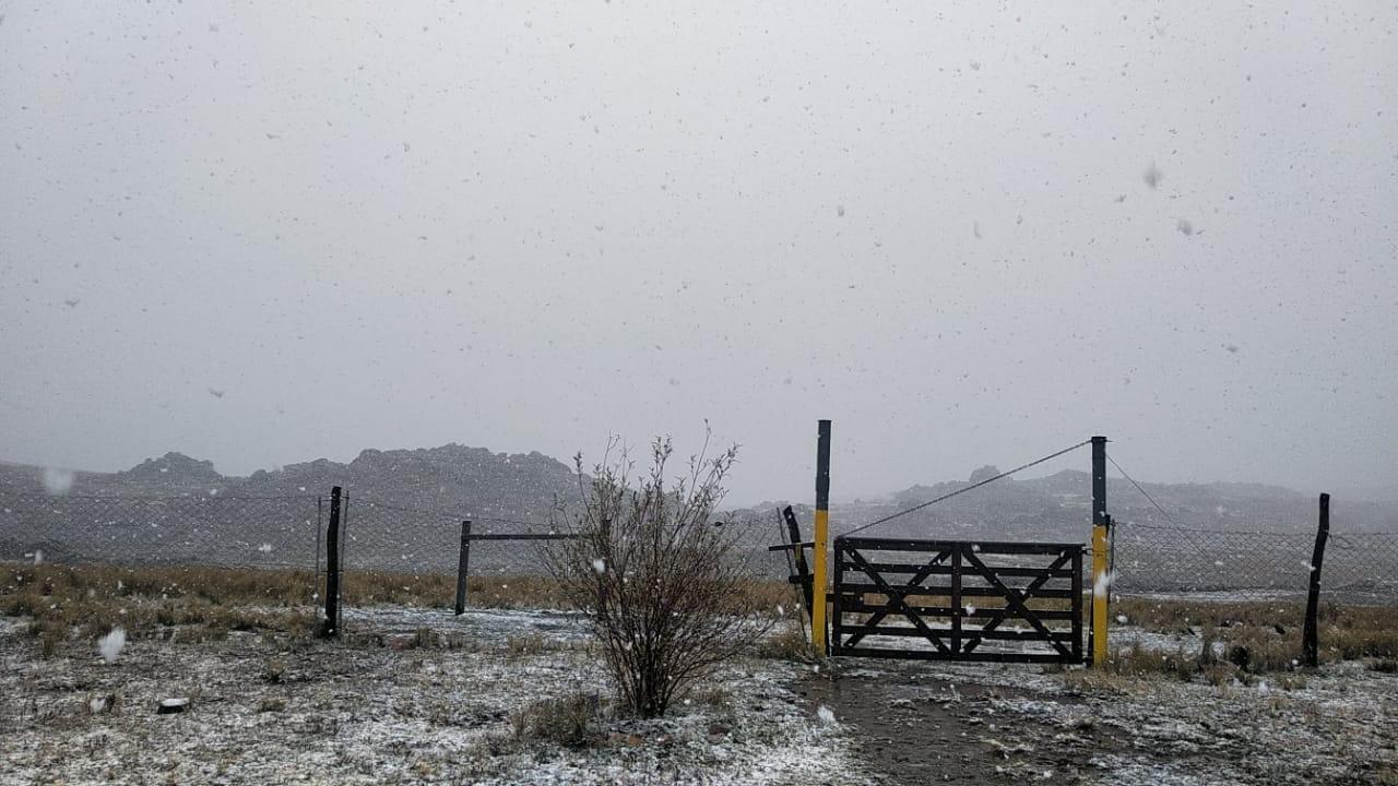 La nevada se sintió con intensidad en el Cerro Champaquí. Foto: Parador Los Soles.