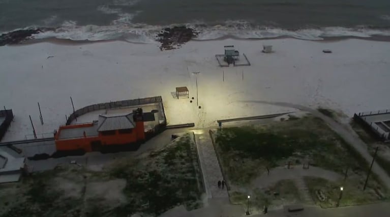 La nieve tiñó de blanco Miramar.