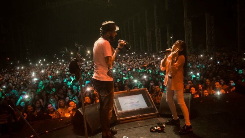 La niña cumplió su sueño de cantar con Ulises. Foto: gentileza Germán Vignoli.