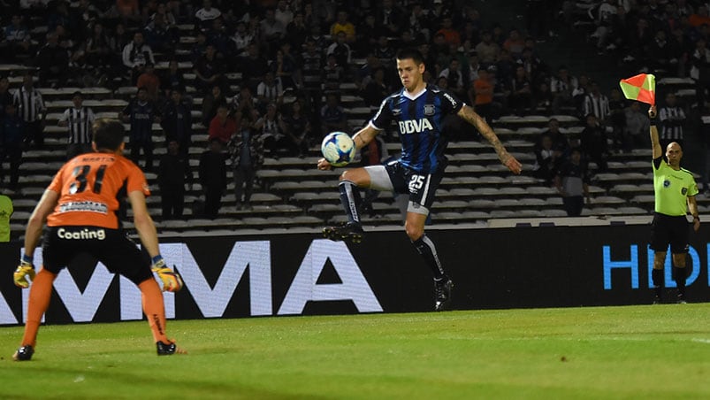 La noche no terminó bien para la T. Foto: Lucio Casalla / ElDoce.tv.