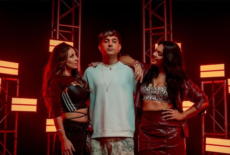 La nueva canción de DesaKTa2 junto a Ángela Leiva y Magui Olave.