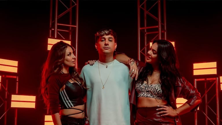 La nueva canción de DesaKTa2 junto a Ángela Leiva y Magui Olave.
