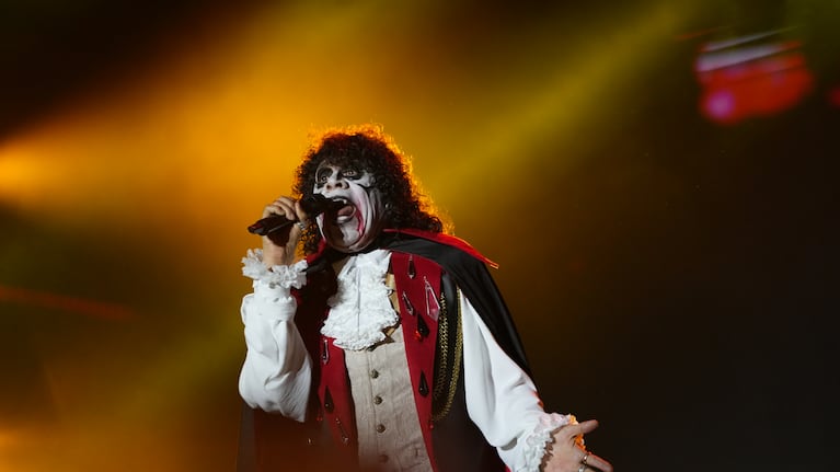 La nueva edición del festival de disfraces de Córdoba, en una noche cargada de diversión y grandes artistas en el Kempes.