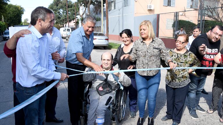 La obra beneficia a más de 20 mil vecinos del sector.