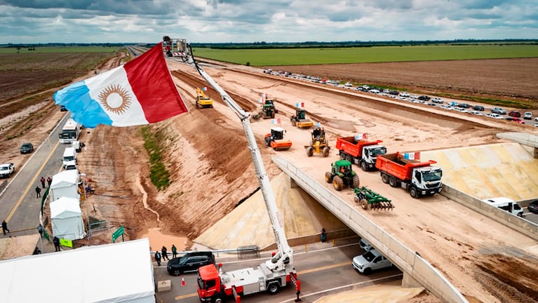 La obra de la Provincia sobre la Autopista 19.